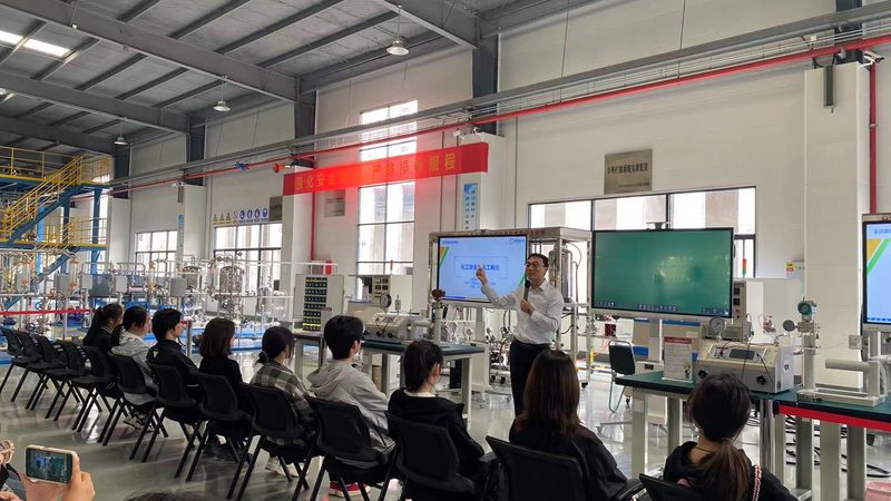 两性表面活性剂规格型号表：揭秘其分类与选型要点